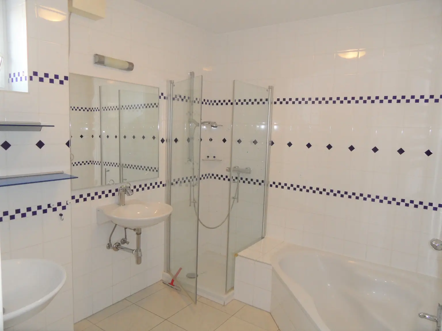 Badezimmer im Obergeschoss