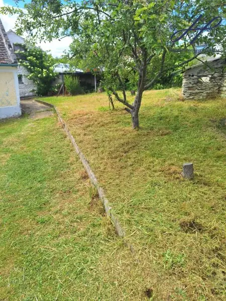 Steinhäuschen mit Potential in sonniger Lage