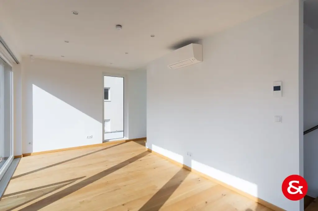 Modernes, klar gestaltetes Einfamilienhaus mit viel Platz und Technik!