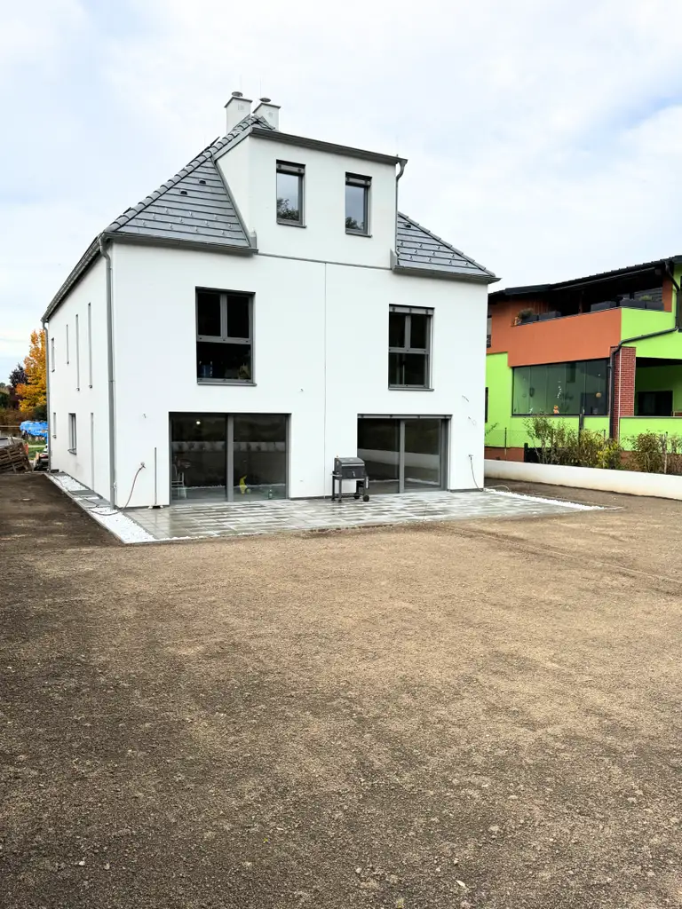 SCHLÜSSELFERTIG! HOCHWERTIGER BAUMEISTER-QUALITÄTSBAU - PROVISIONSFREI FÜR DEN KÄUFER!