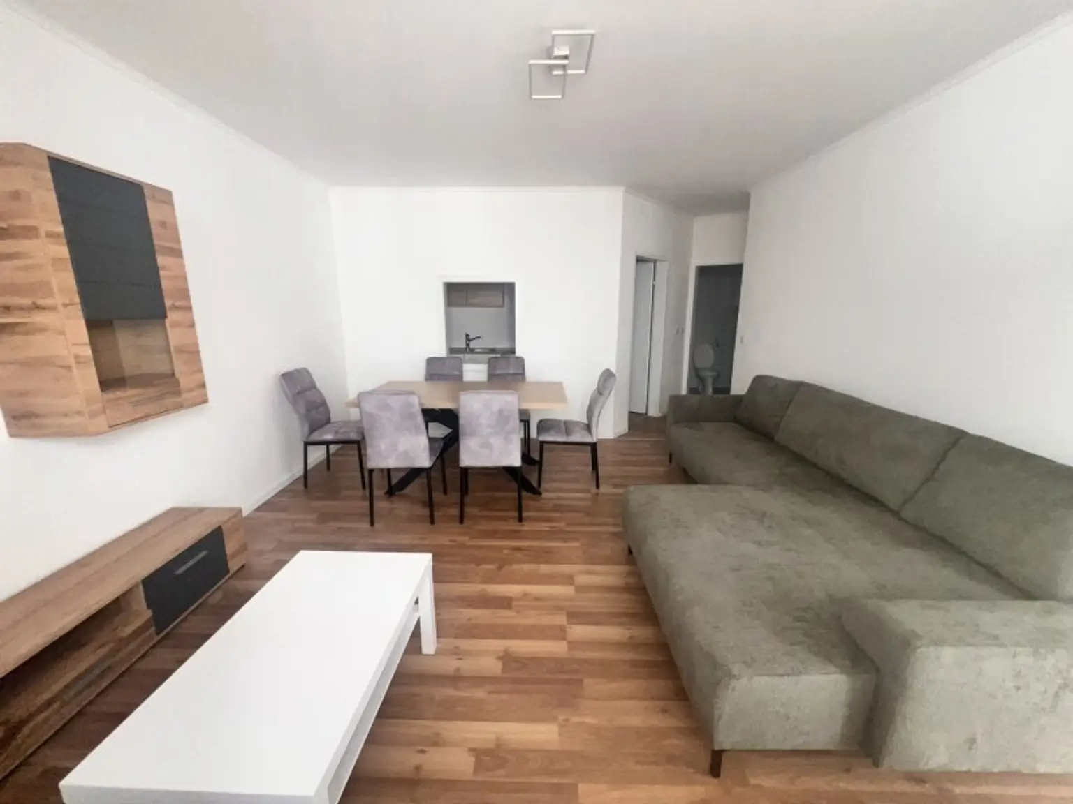 Erstbezug nach Sanierung 49 m² saubere Mietwohnung in der Stadt