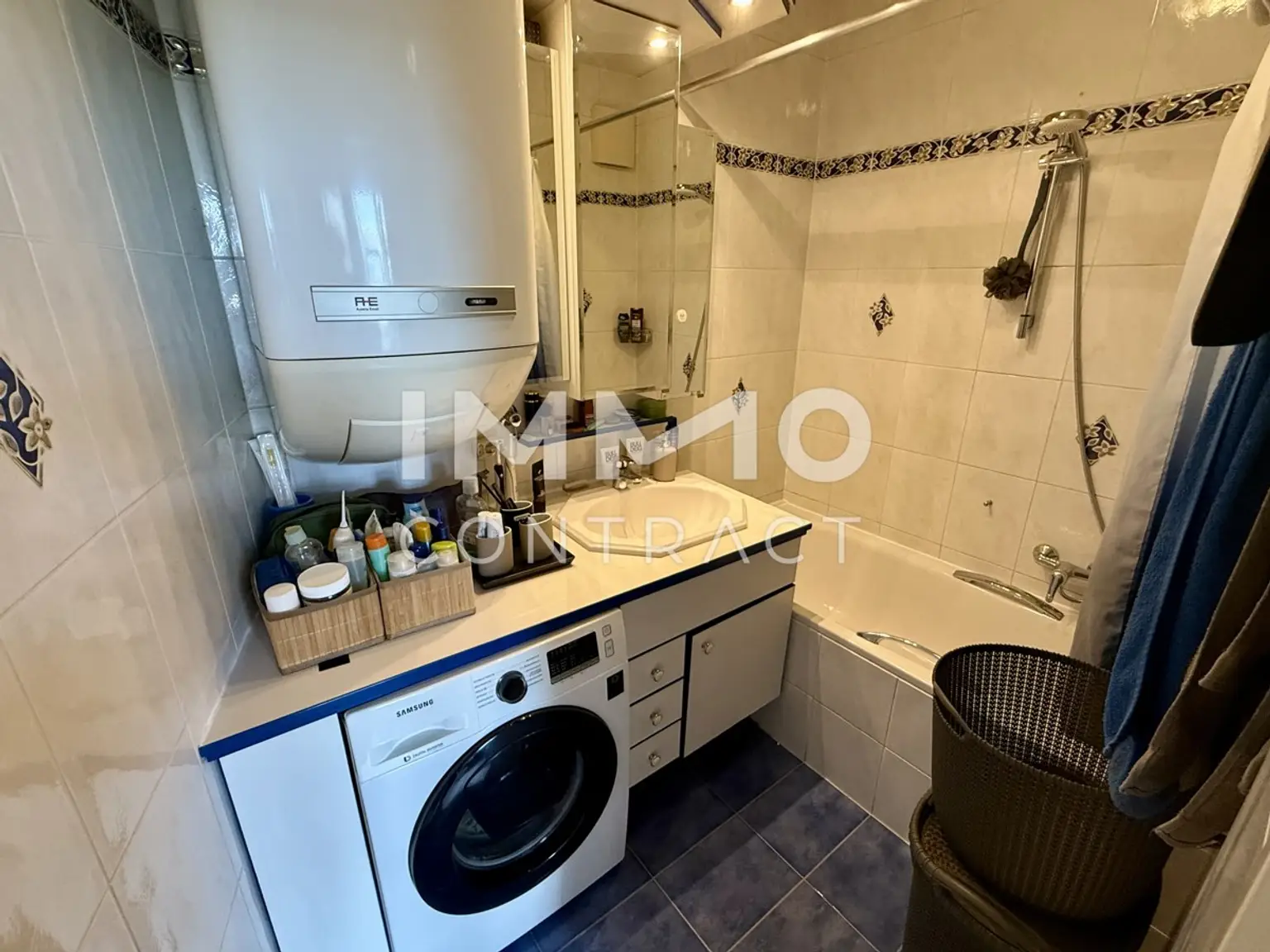 20 Min. zum Bhf. Korneuburg – moderne 3-Zimmer-Wohnung mit extra Küche & Stellplatz