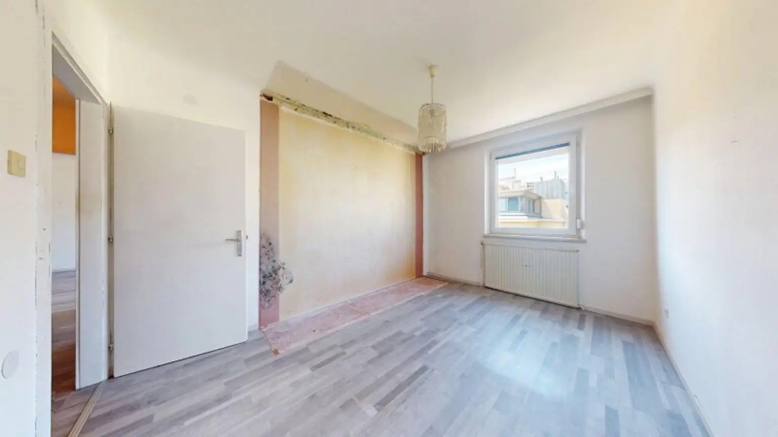 Helle Wohnung mit Loggia - FREIER MIETZINS!