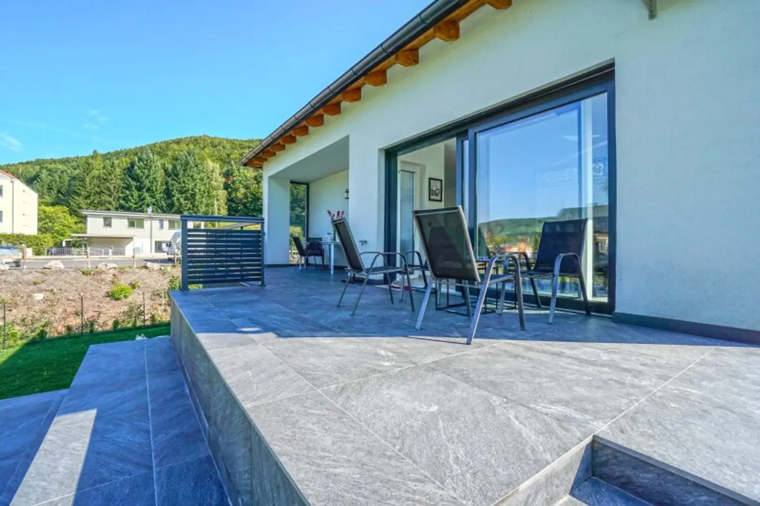 Perfekter Familienhit! Moderner Bungalow mit Pool in Wolfsgraben