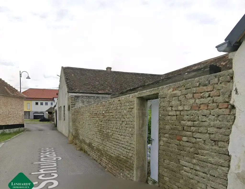 Grundstück mit renovierungsbedürftigem Haus in Alberndorf, Bezirk Hollabrunn