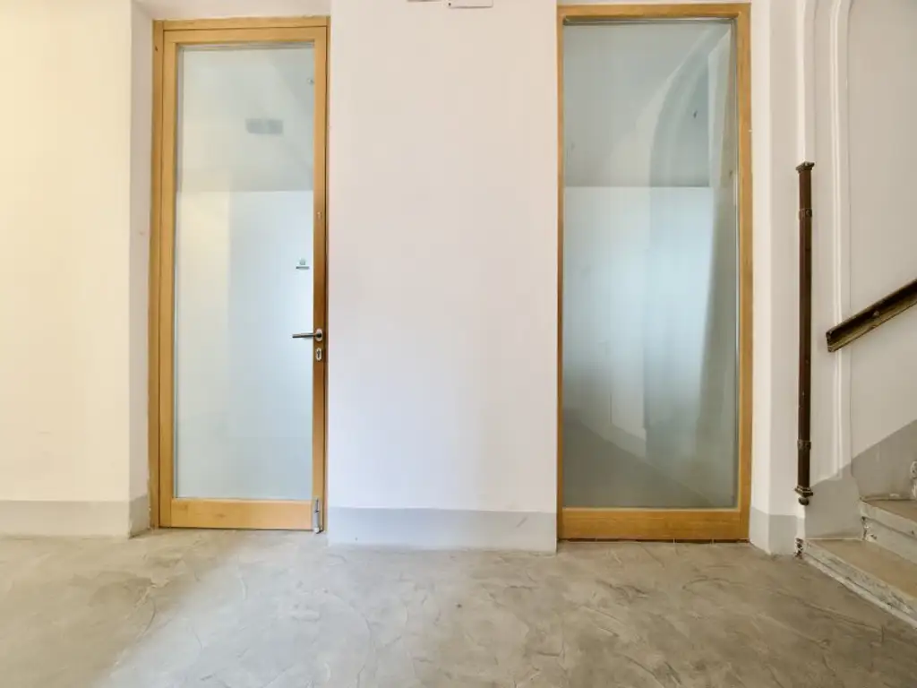 Investment mit ansprechender Rendite - Hochwertig ausgestattete Büro-, Praxis- bzw. Geschäftsfläche in U-Bahn-Nähe