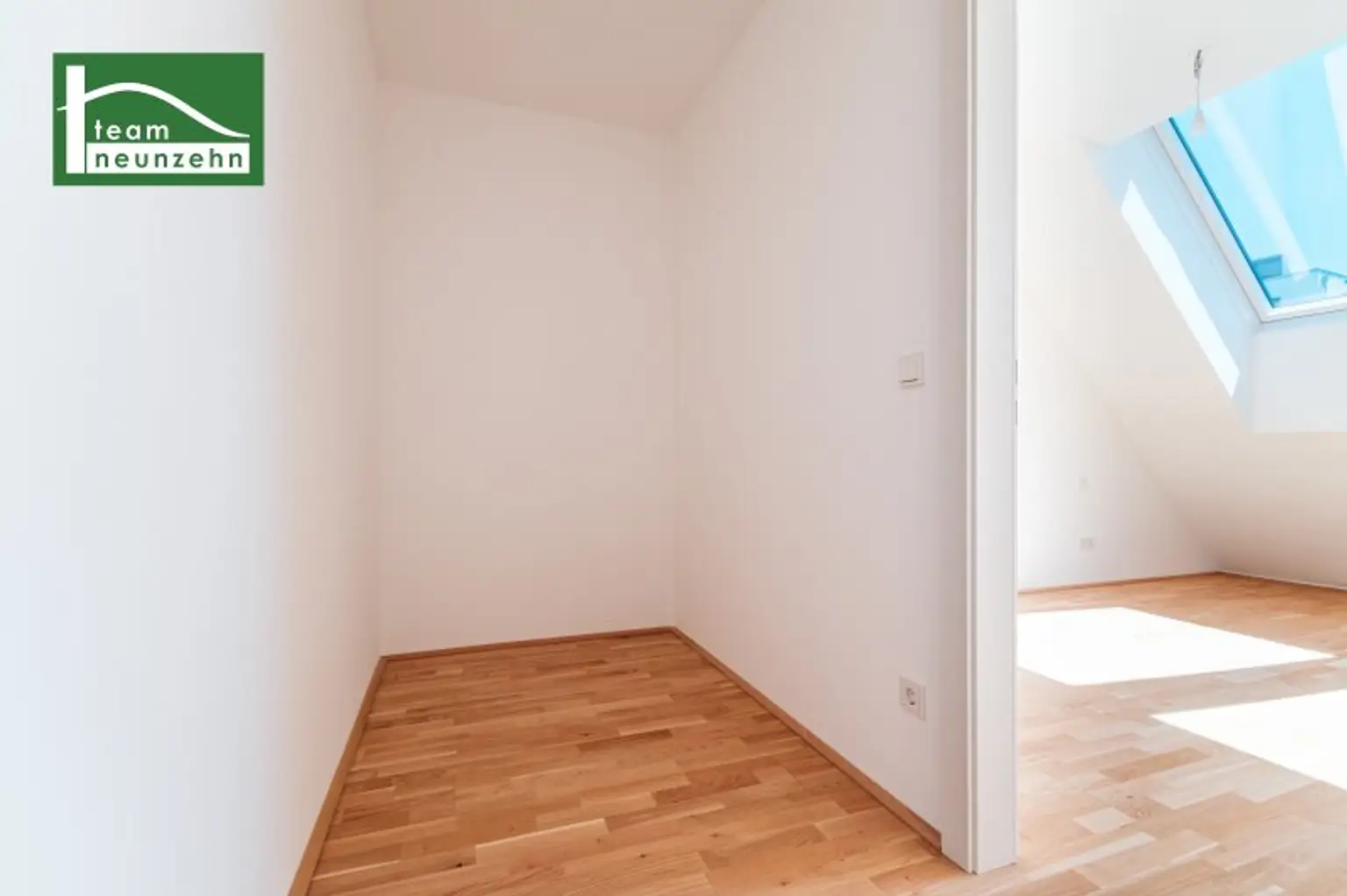 Moderne 2-Zimmer-DG-Wohnung mit Terrasse in 1220 Wien – Erstbezug auf Eigengrund - JETZT ANFRAGEN