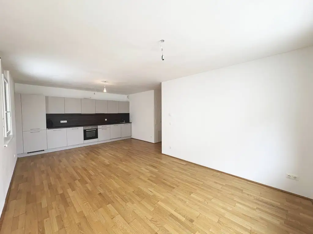 Q11 Leben in Simmering - 
Lichtdurchflutete Balkonwohnung mit 4 Zimmern und Deckenkühlung!