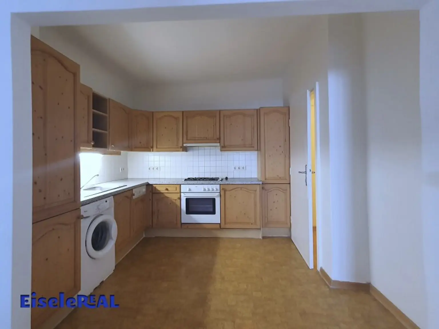 SINGLE/Pärchen-Wohnung  - Innenhof-RUHELAGE!!