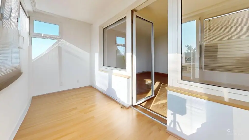 PROVISIONSFREI - Sehr heimelige und großzügige Wohnung im Herzen von Biedermannsdorf