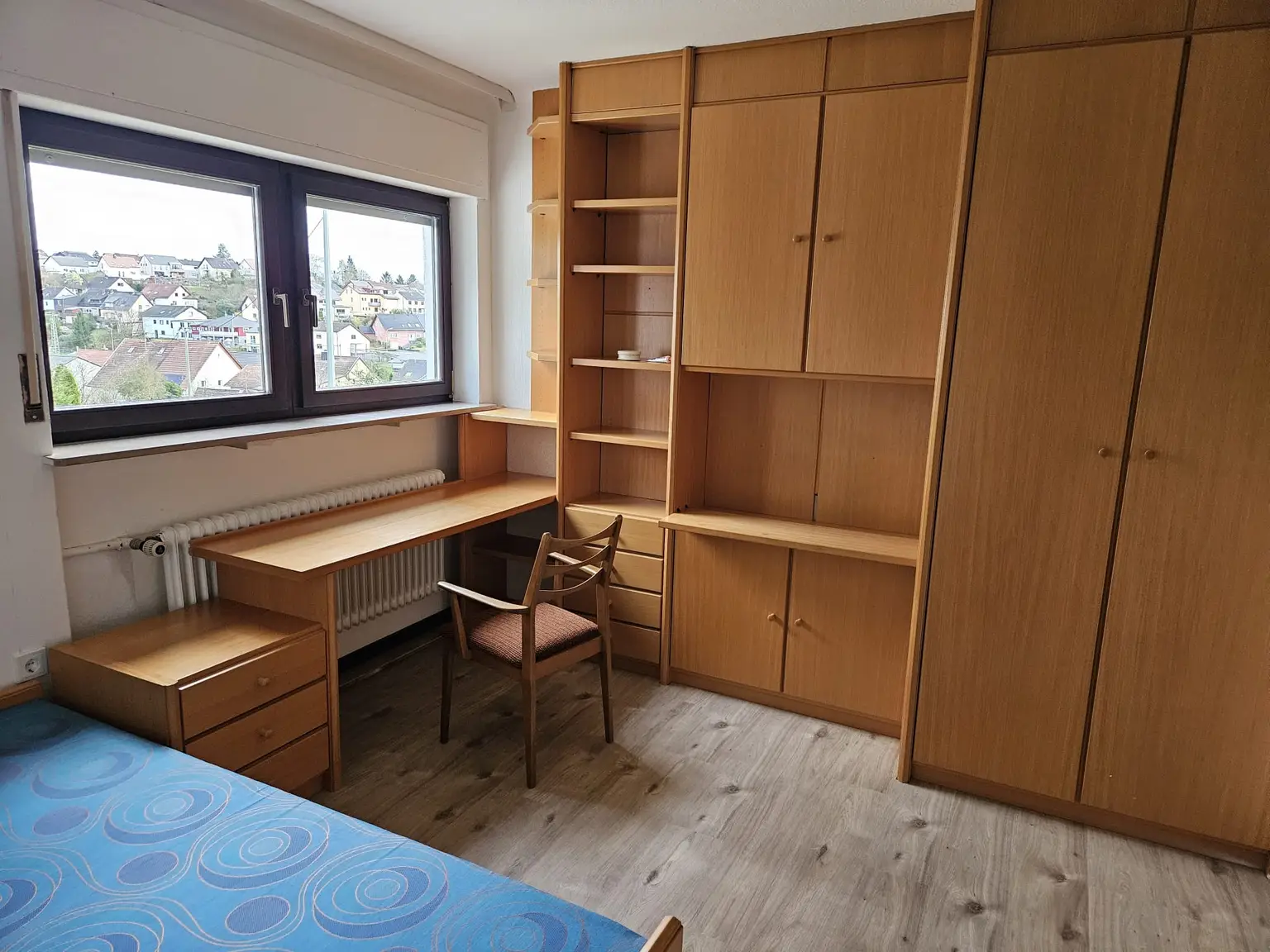 MIETE: Attraktives, freistehendes Einfamilienhaus 
mit großzügigem Wohngefühl und Privatsphäre...!