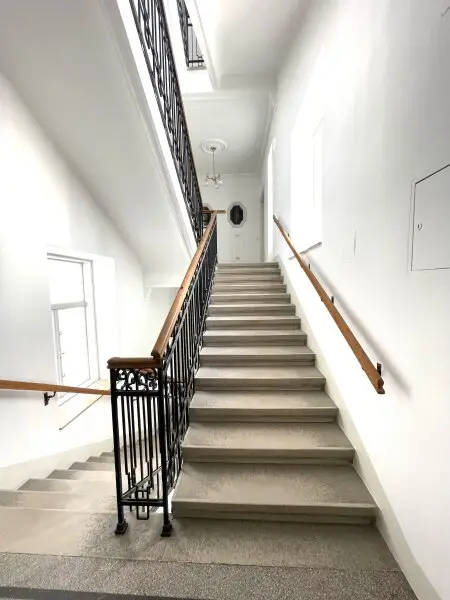 Top sanierter Stilaltbau - 2 Zimmer Wohnung