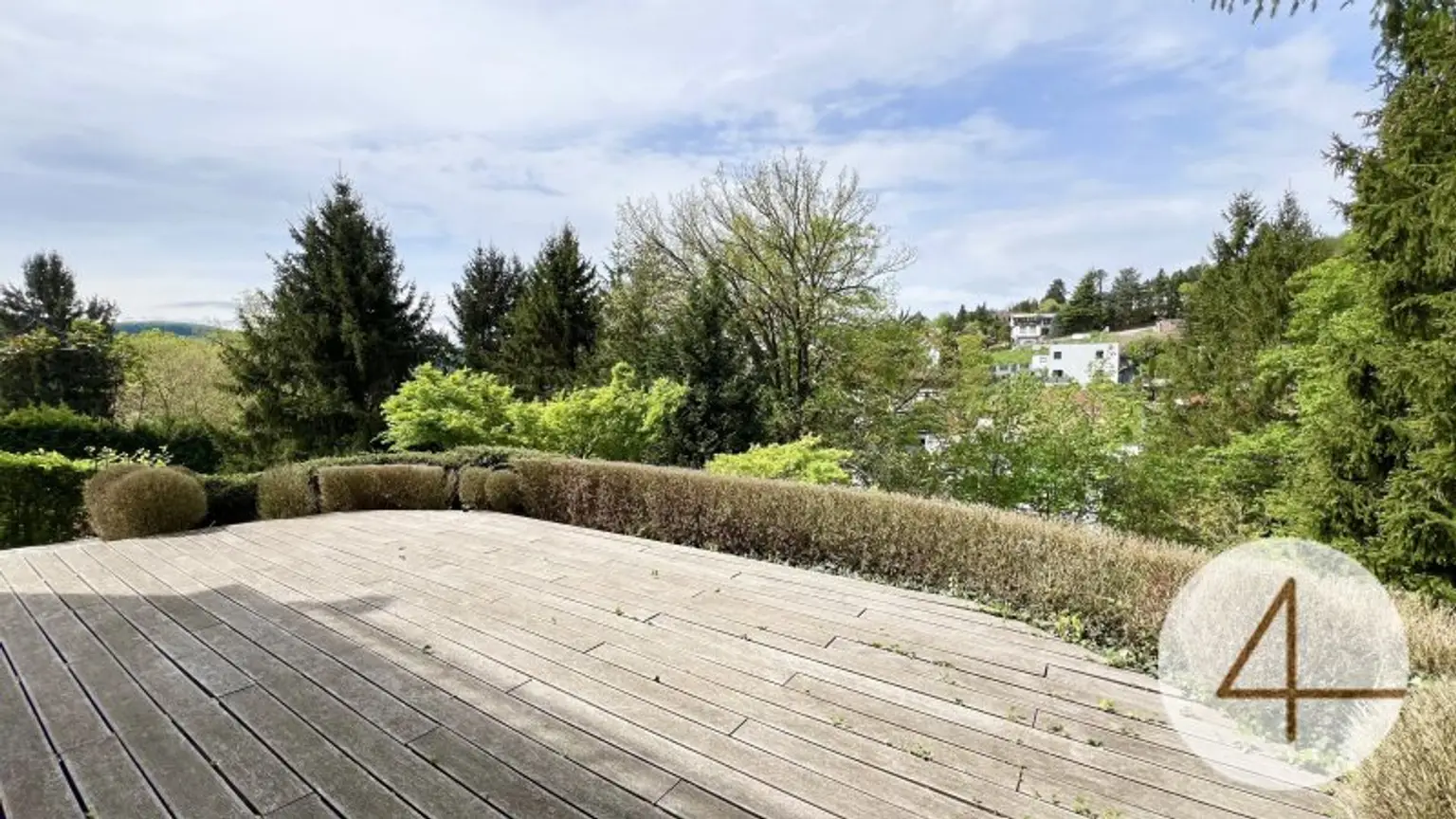 10 Minuten Fahrzeit nach Wien I Klimatisierte Villa mit Weitblick I Wellness, Fitnessraum & Kamin I Terrassen, Balkon & Garten I Hochwertige Ausstattung