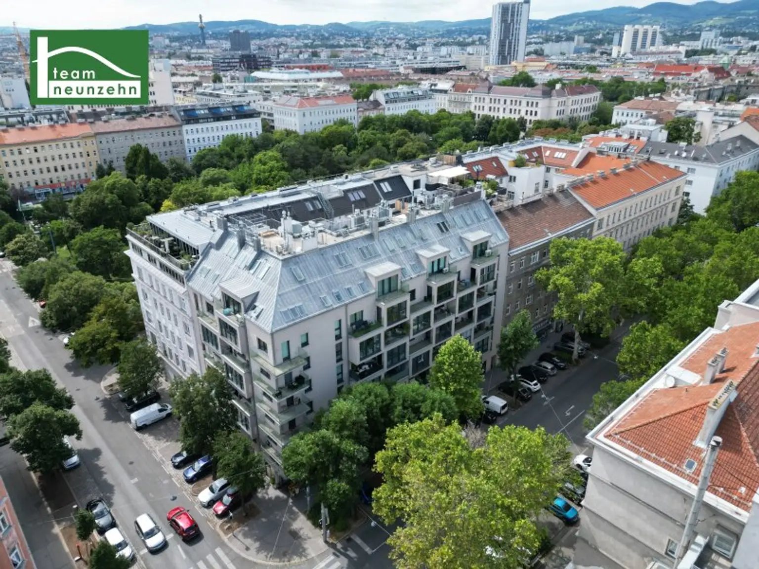 Klimatisierte Dachgeschoss-Wohnung mit Ausblick zur Donau! 5 Minuten zu U6 und S-Bahn Handelskai!
