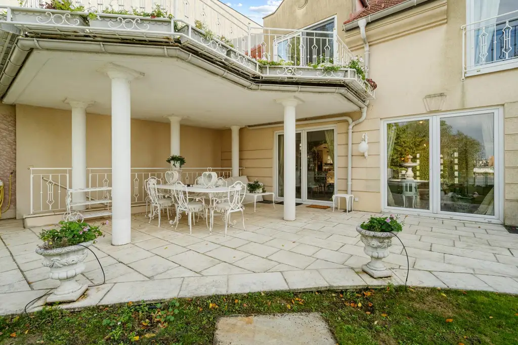 "Traumhaus direkt am See!"