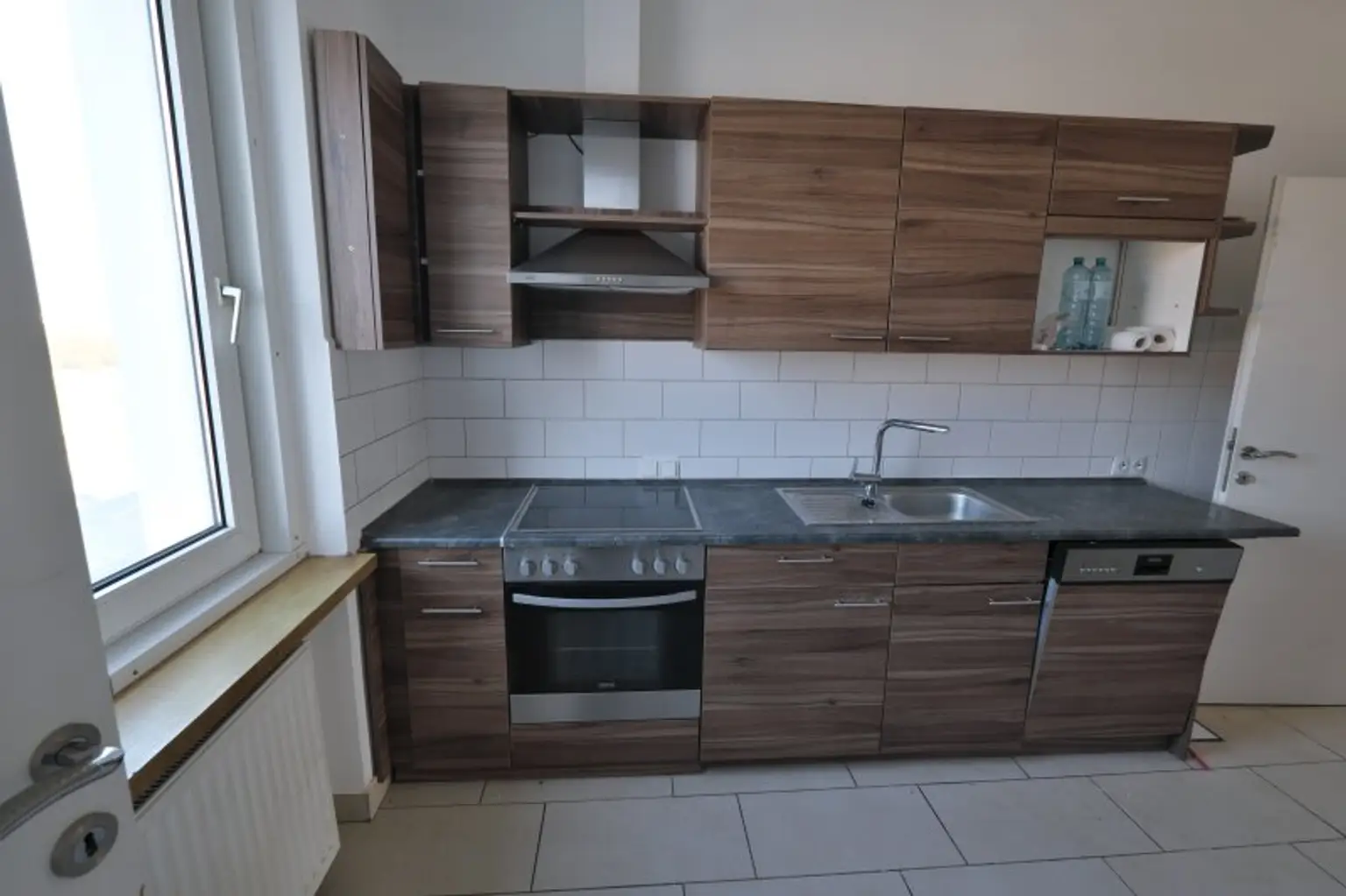 145 m² möblierte 5-Zimmer-Dachterrassenwohnung mit Untervermietrecht bzw. als WG / Arbeiterquartier