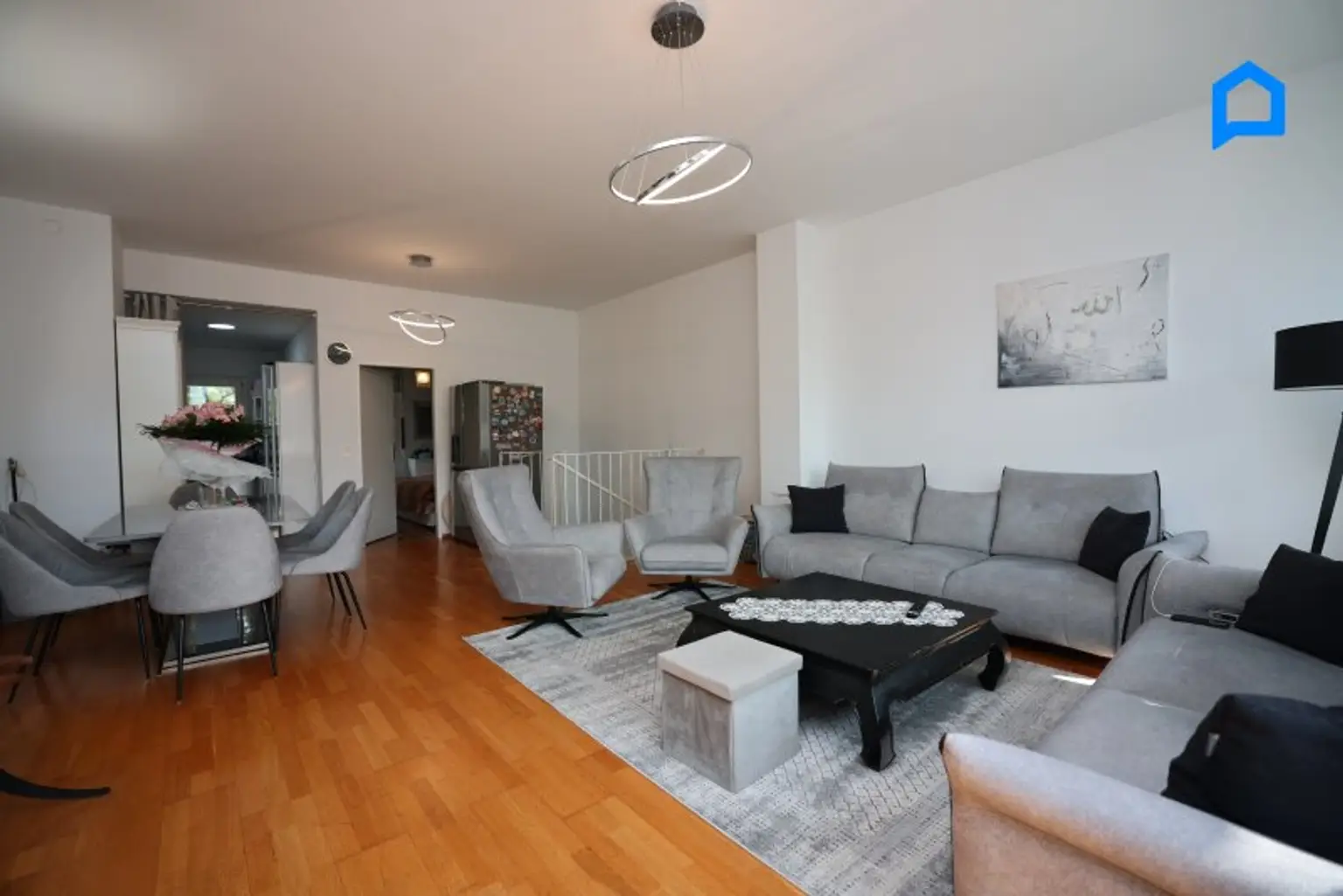 Mehr Raum. Mehr Licht. Mehr Freiheit – 4-Zimmer-Maisonette plus Küche und  2-Freiflächen.