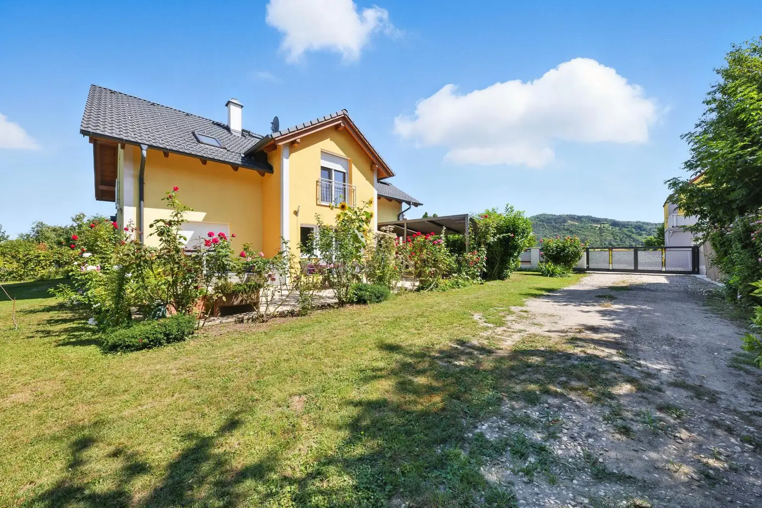 Exklusives Wohnerlebnis: Hochwertiges Zuhause auf 1300 m² Eigengrund am Wiener Stadtrand!