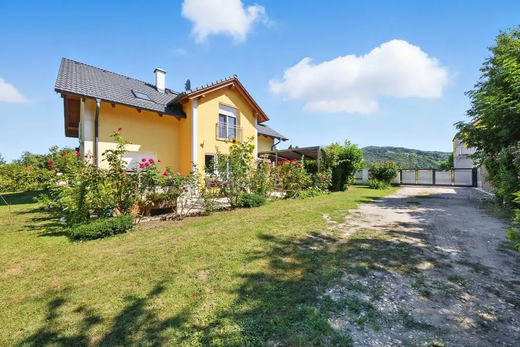 Exklusives Wohnerlebnis: Hochwertiges Zuhause auf 1300 m² Eigengrund am Wiener Stadtrand!