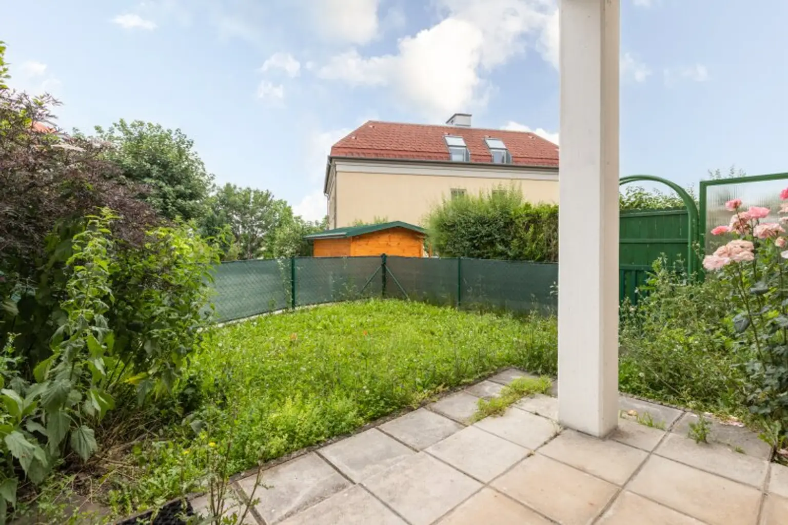 SELTENHEIT! Tolle 2-Zi.-Gartenwohnung in Ruhelage!