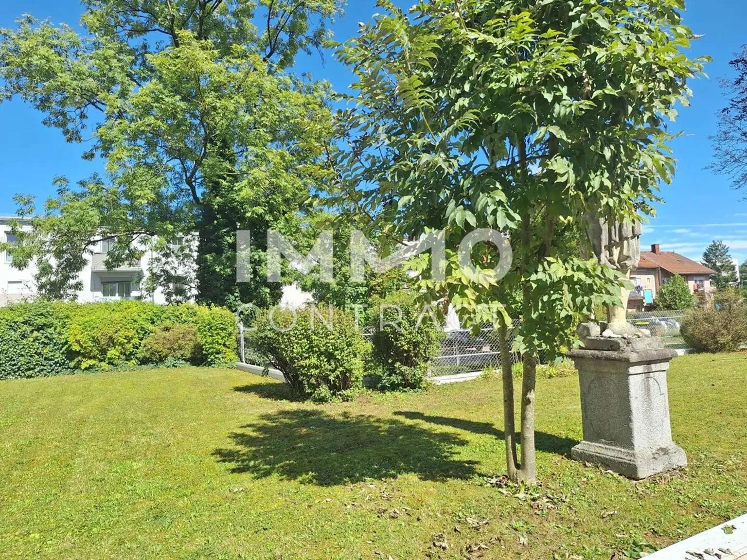 Schlossherr:in gesucht - elegante Schlosswohnung mit Turmzimmer zu verkaufen!