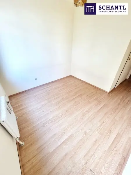 Absolute Grün- und Ruhelage! Gebraucht. Gepflegt. Geliebt! Perfekt aufgeteilte 3-Zimmer + separate Küche / 2 Balkone / Viele Möglichkeiten! Ruhig wohnen, gut leben!