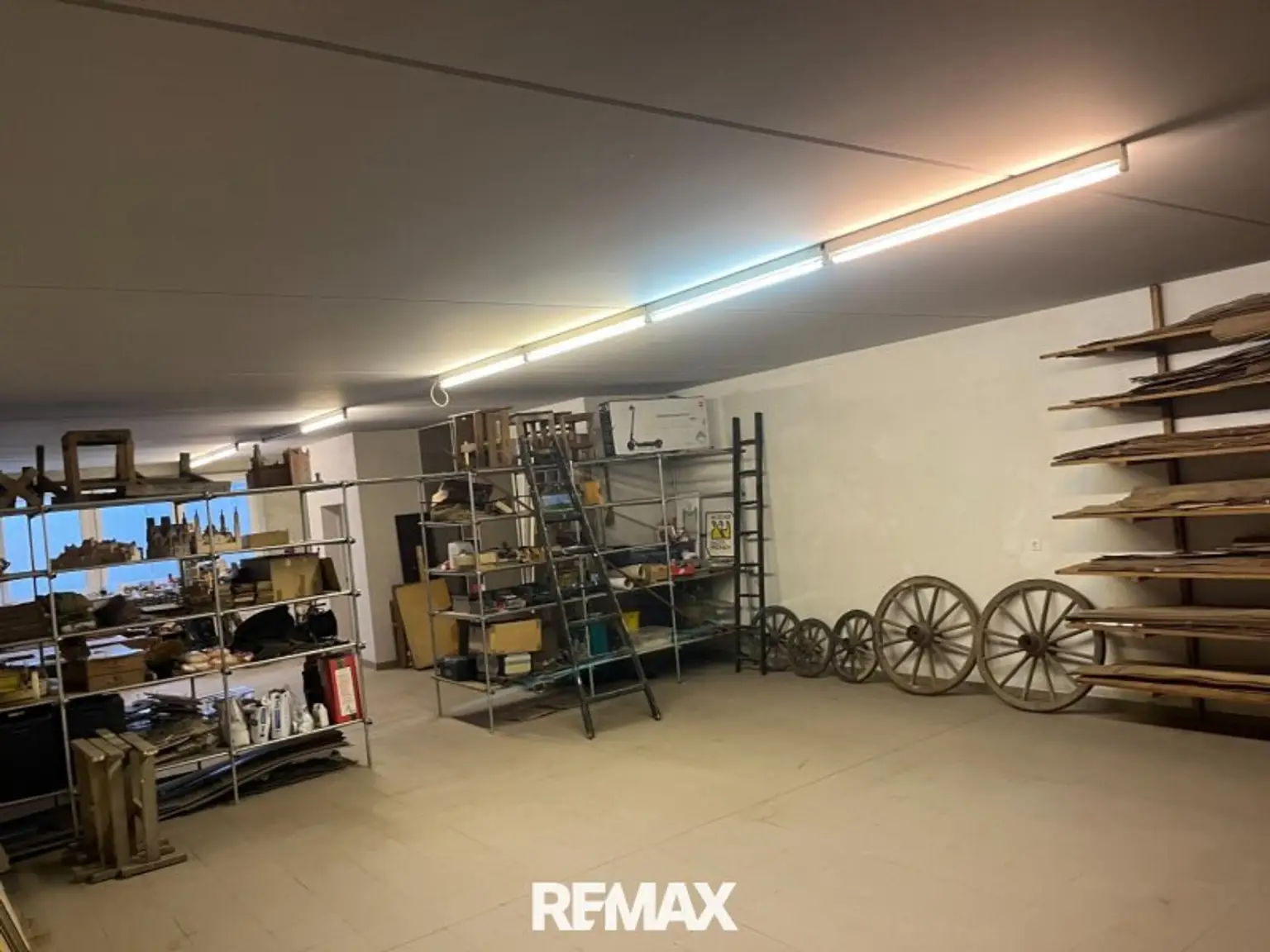 Arbeitsraum mit Lager RH 2,80 (Betriebsstätte)