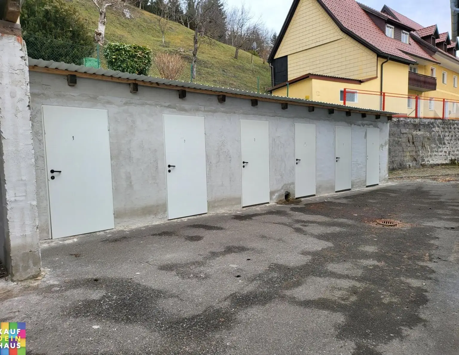 MITTEN IN KALWANG!