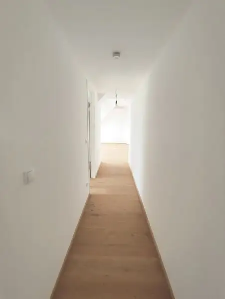 Modern wohnen in Meidling! Drei-Zimmer DG-Erstbezug mit Terrasse! Top79