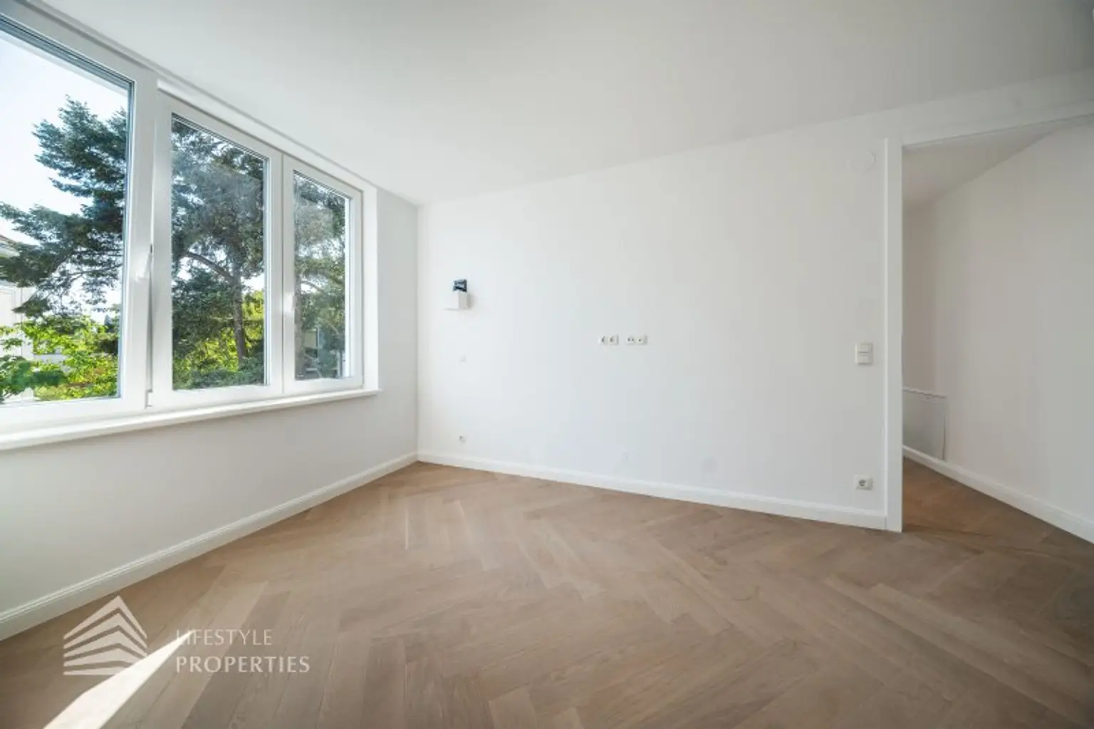 Exklusive 3-Zimmer DG-Wohnung, Nähe Pötzleinsdorfer Schlosspark by Lifestyle Properties, Stock-im-Eisen-Platz 3