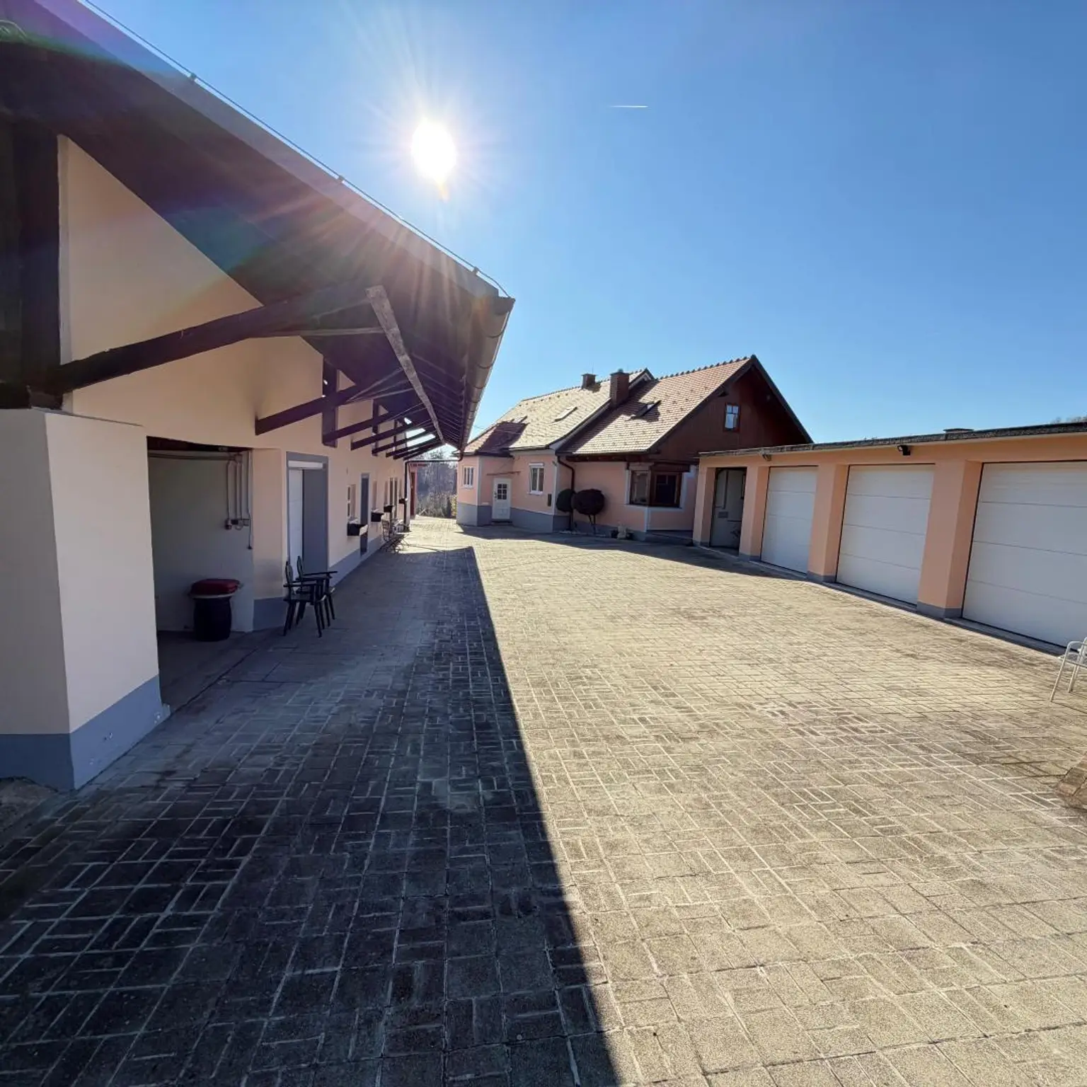 Wohnen in Aussichtslage mitten in der Natur auf  8 Ha. Grund, ehemalige Hofstelle!