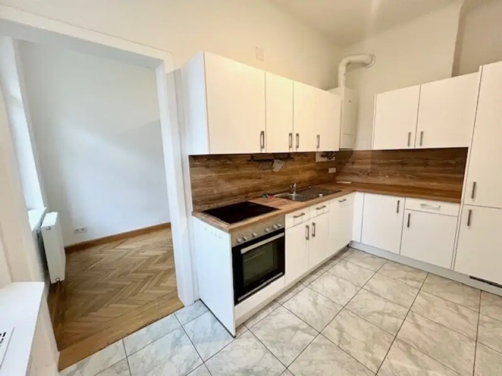 Gersthof /Pötzleinsdorf - charmante Altbauwohnung, 94m2 mit Balkon, Grünblick & Gartenidylle mitten in der Stadt!