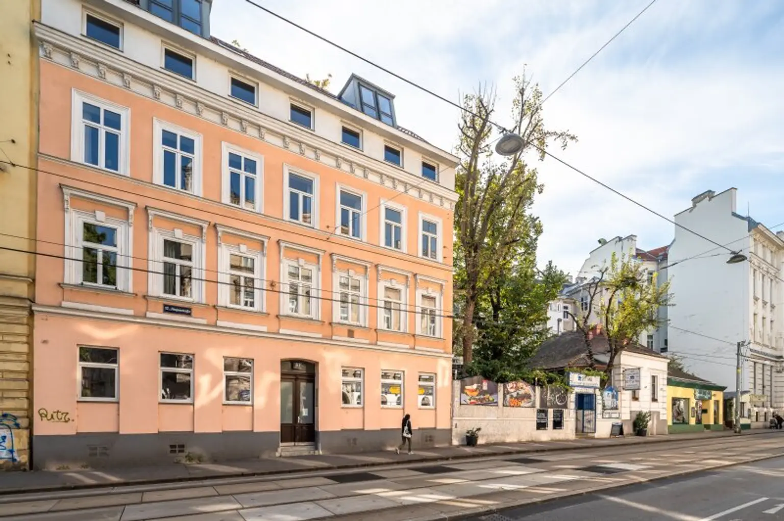 ++NEU++ Premium 2-Zimmer ALTBAUWohnung in fantastischer Lage mit Balkon!