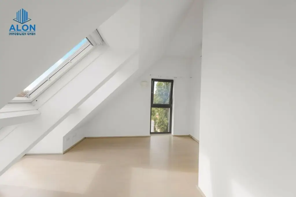 Wunderschöne 4-Zimmer DG-Wohnung mit 2 Terrassen | Garage optional mietbar | Klimaanlage | Nähe Augarten/Taborstraße