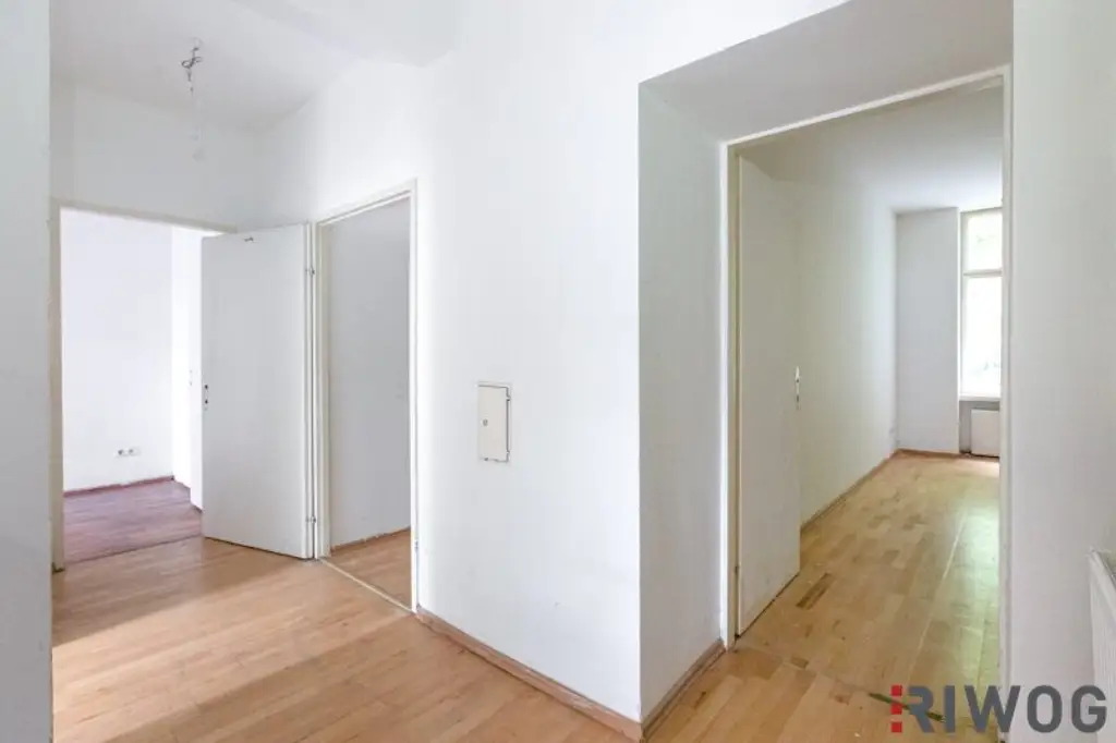 GARTENWOHNUNG NÄHE 1. BEZIRK, DONAUKANAL UND AUGARTEN | Komplett hofseitig | Sanierungsbedürftig | Rembrandtstraße