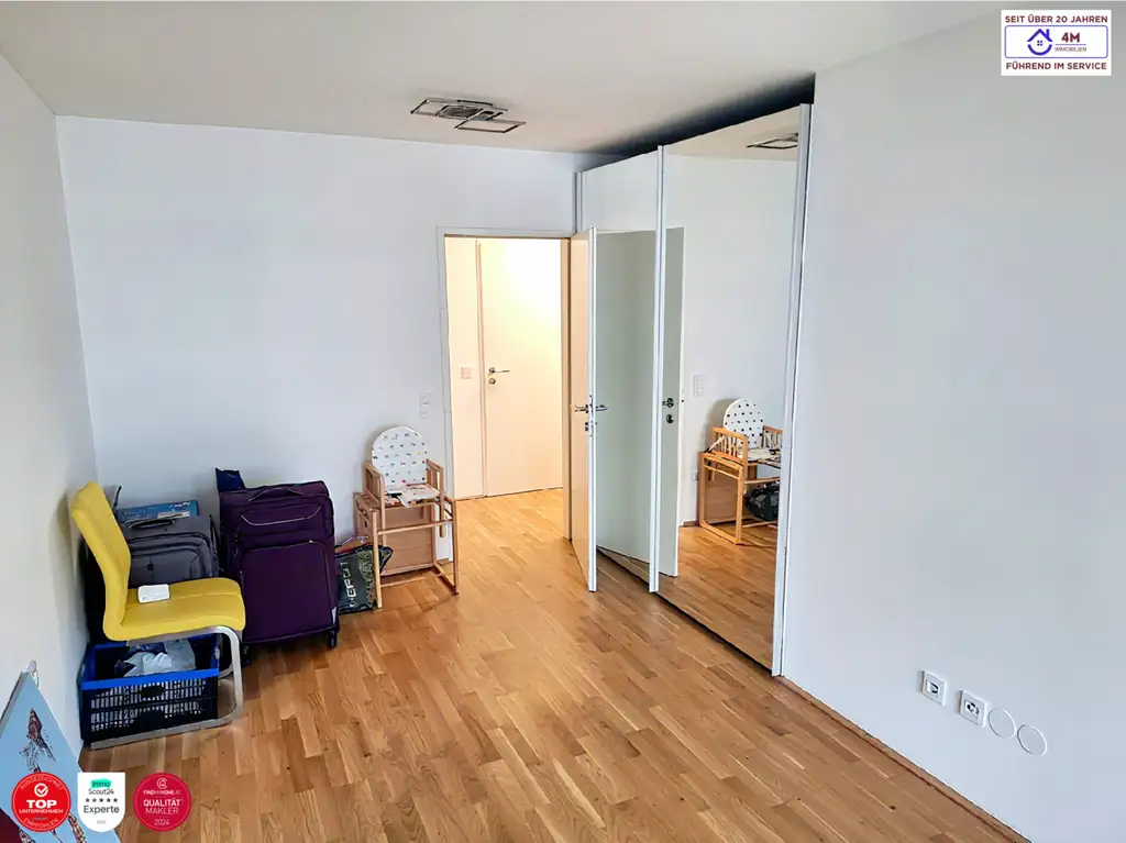 Modernes Wohnen mit Charakter – Designküche, Garage, Loggia & Licht in Vollendung