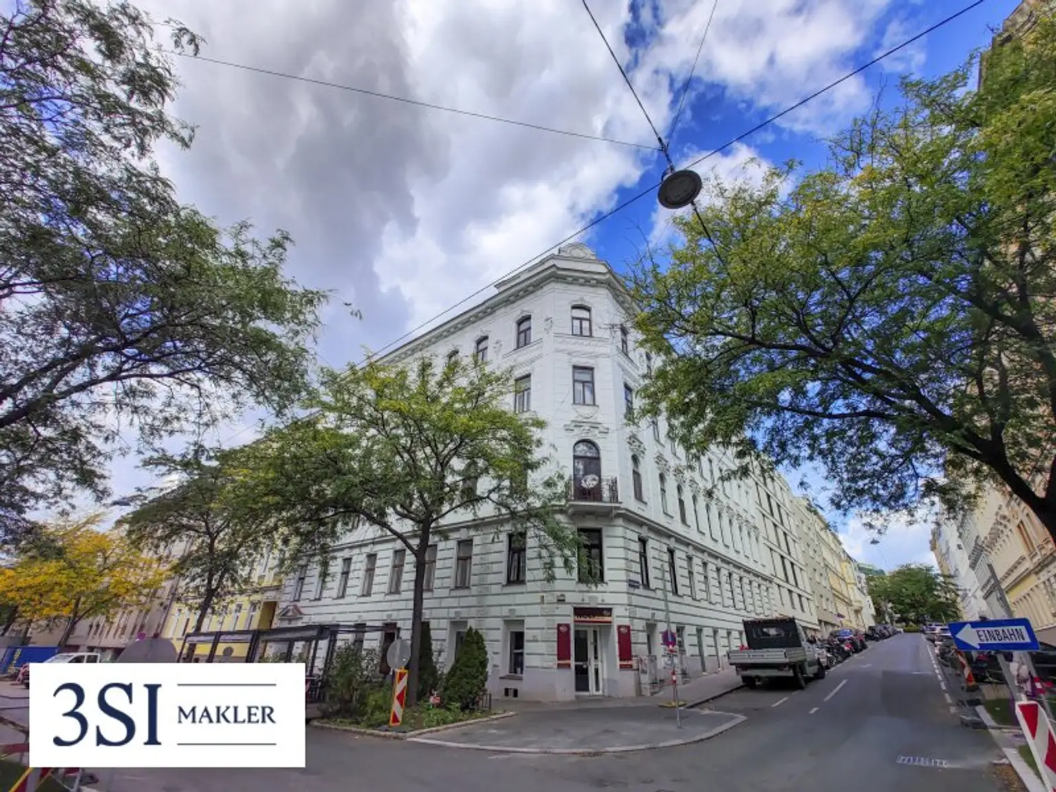 Baubewilligter Rohdachboden in beliebter und verkehrsberuhigter Lage nahe U3-Johnstraße und Hütteldorfer Straße