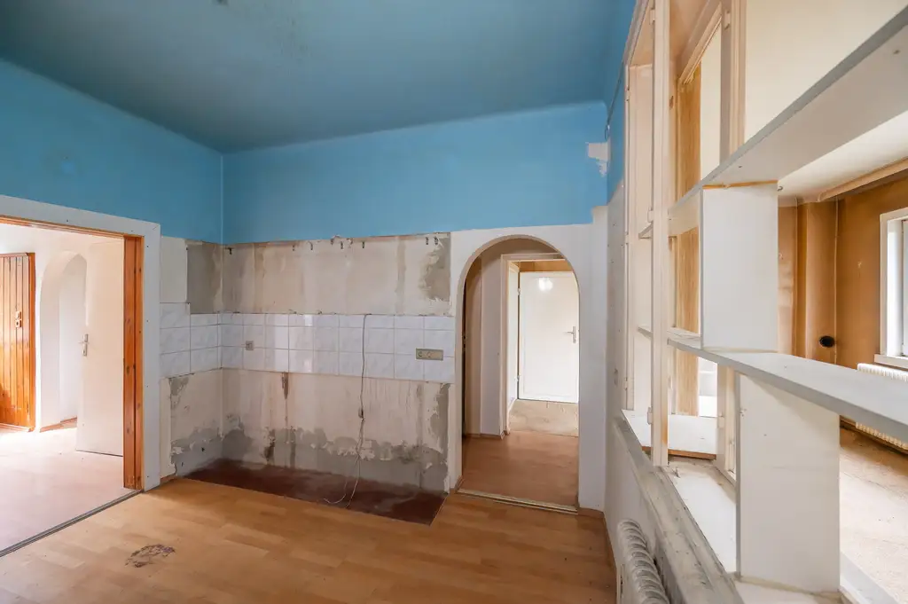 Make it yours: Eckgrundstück in ruhiger Lage – Sanierung oder Abriss für Ihr perfektes neues Zuhause