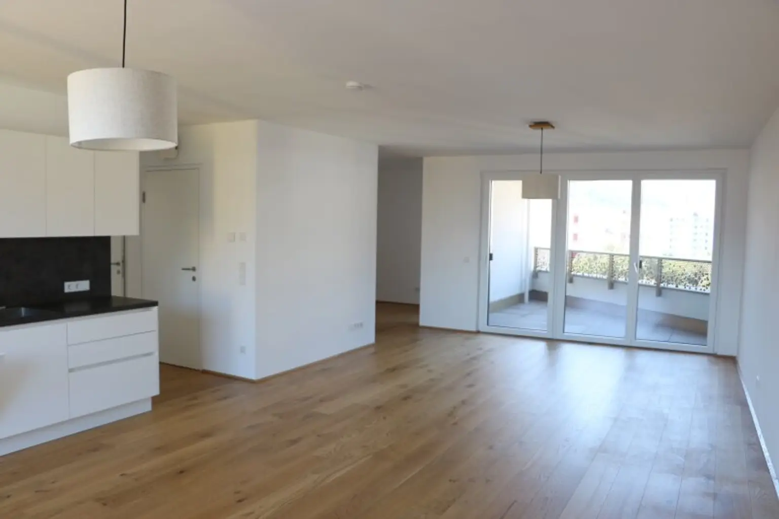 Geräumige 3 Zimmer-Neubauwohnung in Pradl mit Terrasse und Autoabstellplatz