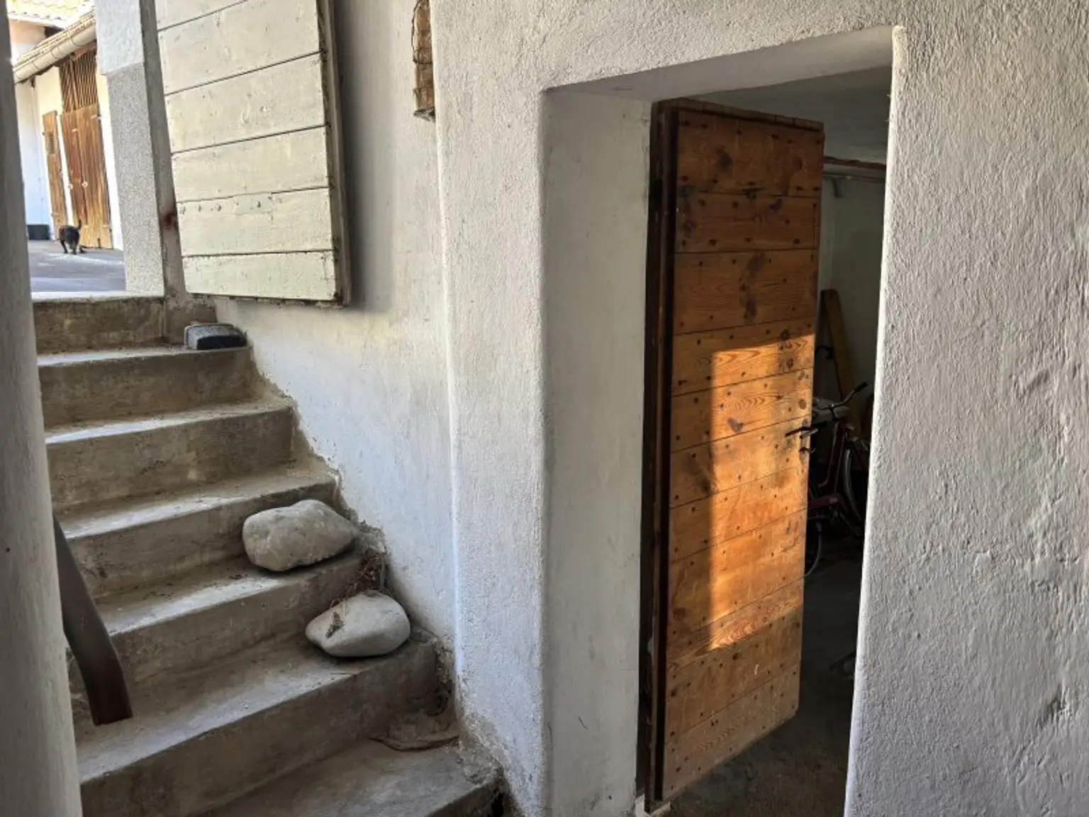 ** CHARMANTES ORIGINAL **  Olbendorf - gepflegter Vierkanthof in Ortslage mit ca. 1470 m2 Eigengrund !!
