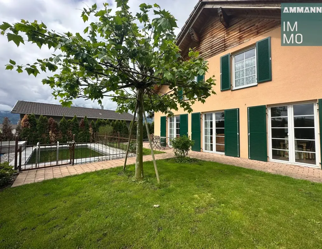 Landhaustraum mit Pool & Sauna in Röns