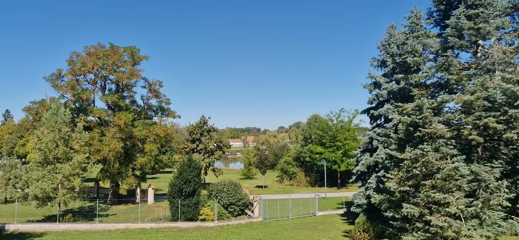 Charmantes Landhaus mit Teichblick