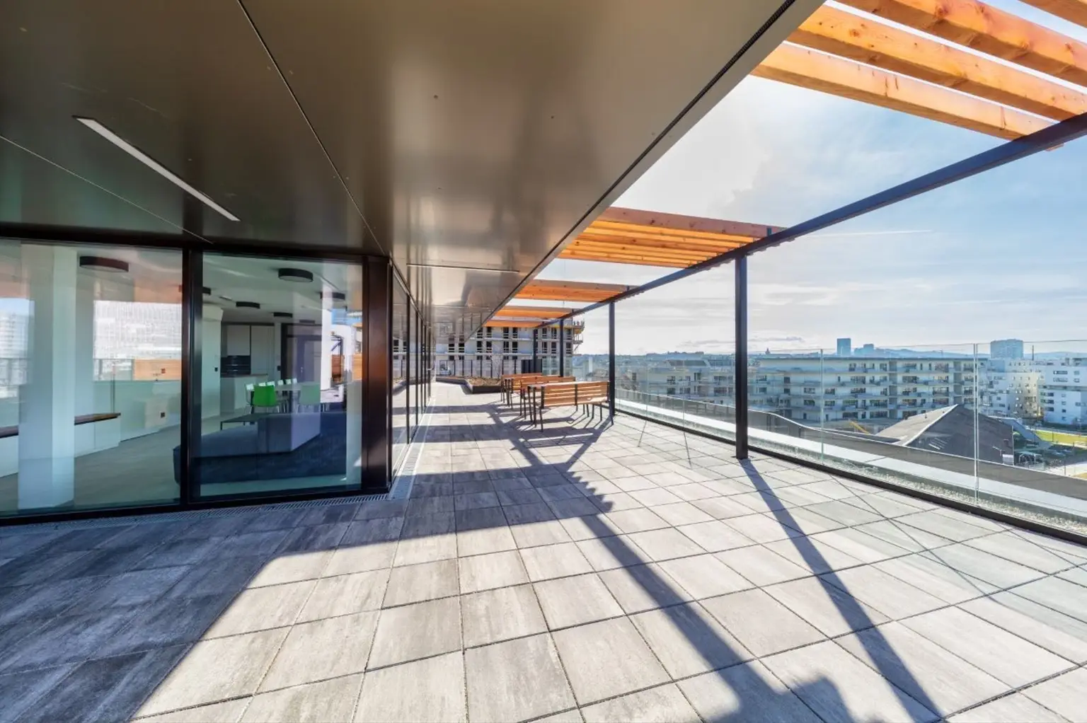 Dachgeschoss-Maisonette mit Garten direkt bei U1 Hauptbahnhof - Neubau Erstbezug + Jahreskarte Öffis