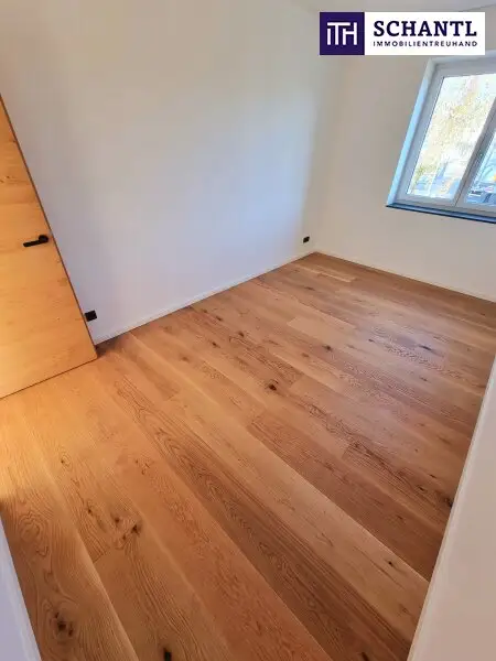 Fantastische 4-Zimmer Gartenwohnung! Mehr Natur. Mehr Ruhe. Mehr Grün. WOW! Riesiger Garten + Herrliche Terrasse + Lichtdurchfluteter Wintergarten + Stellplatz! Jetzt zugreifen!