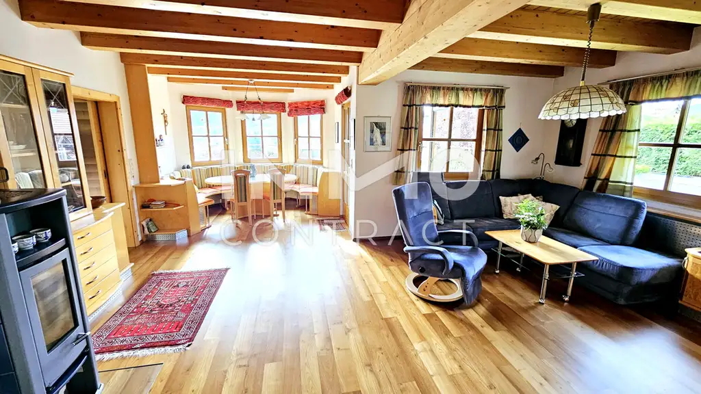 Behagliches Zuhause mit Weit- und Ausblick – Wohnen und Arbeiten in natürlichem Ambiente