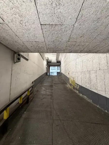 Tiefgaragenstellplatz in der Ziegelofengasse 33, 1050 Wien zu vermieten