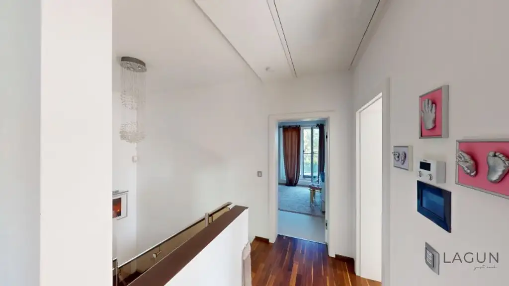 Hochwertiges Luxus-Einfamilienhaus in Maria-Lanzendorf