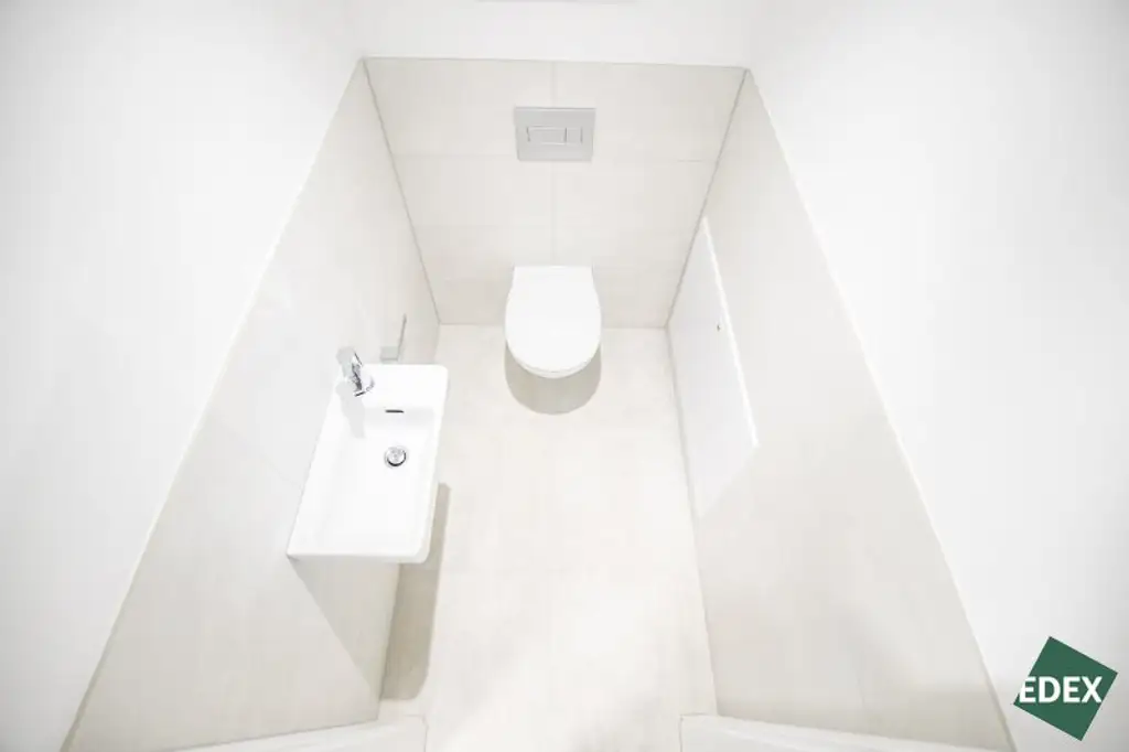 Top-Lage in Gersthof: Modernes 2-Zimmer-Büro mit Terrasse und Kühlung