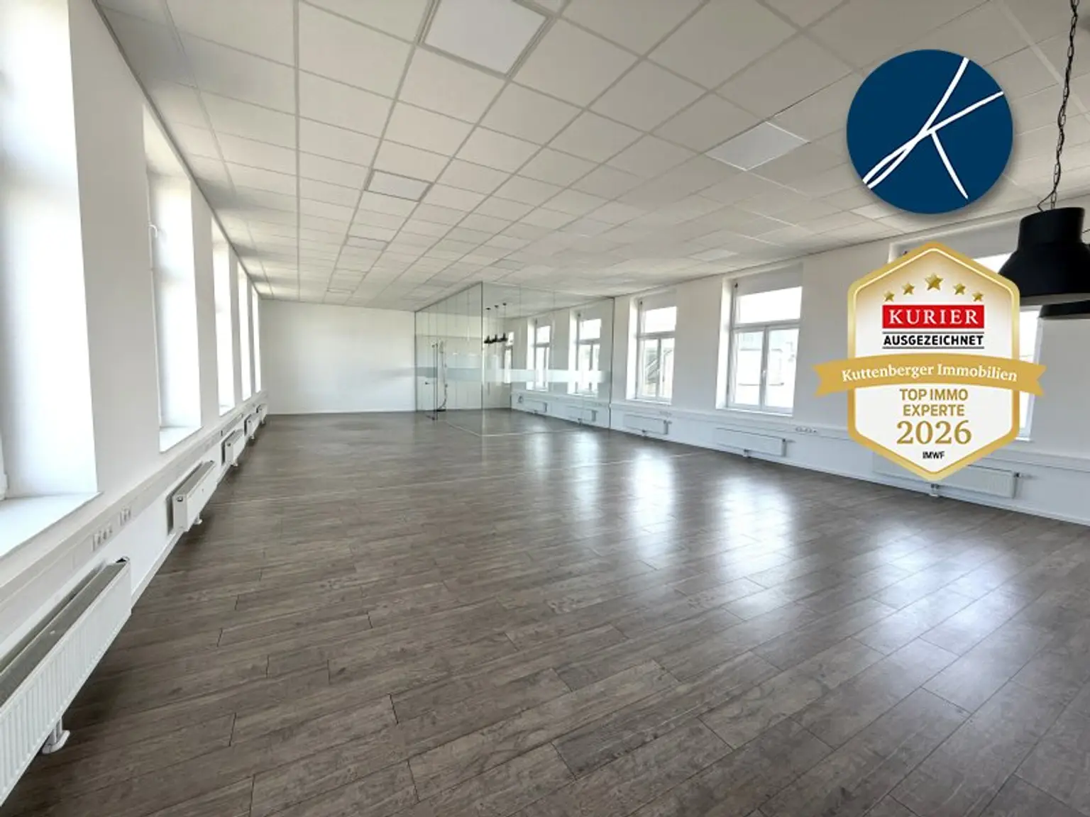 Bürofläche mit Glasfaseranschlüssen