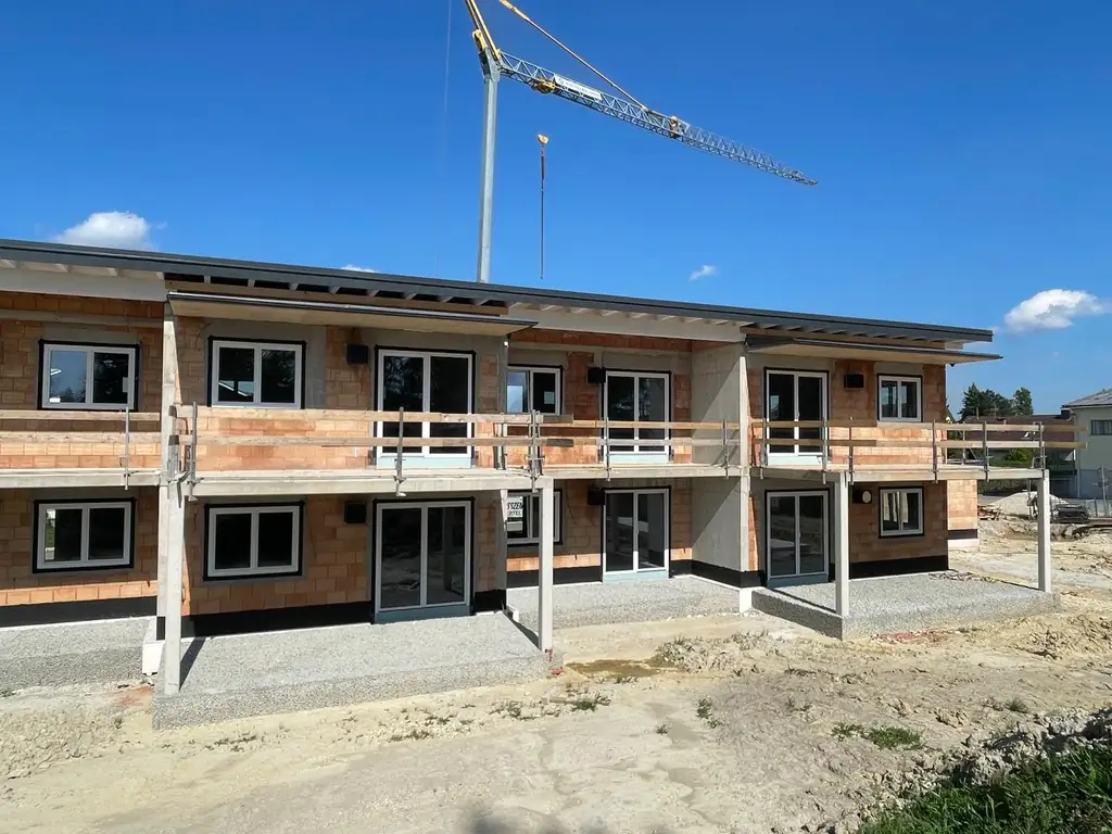 Traumhafte Gartenwohnung, Neubau, 2-Zimmer mit großzügiger Terrasse und XXL-Gartenanteil zum leistbaren Preis in Ried im Innkreis (Top 02)